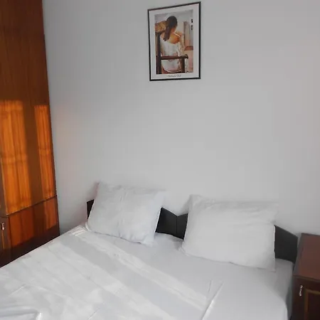 Апартамент За Гости На Ул Христо Ботев Apartmán *