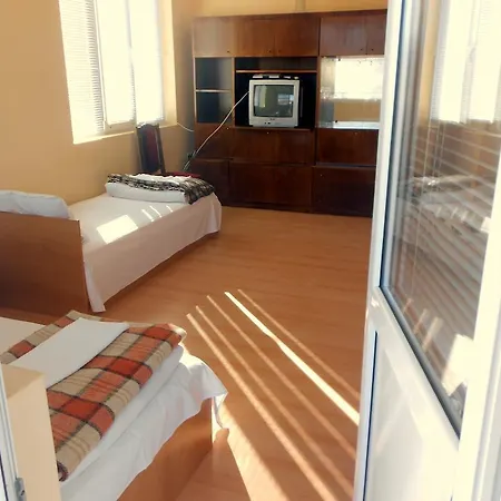 Apartmán Апартамент За Гости На Ул Христо Ботев *
