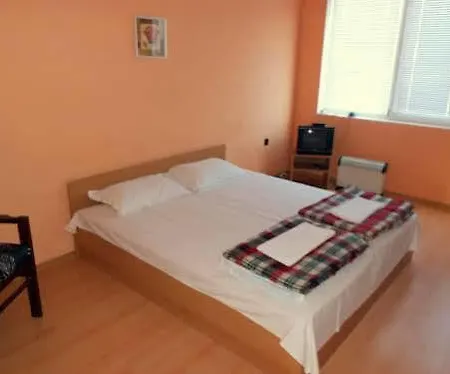 Apartmán Апартамент За Гости На Ул Христо Ботев